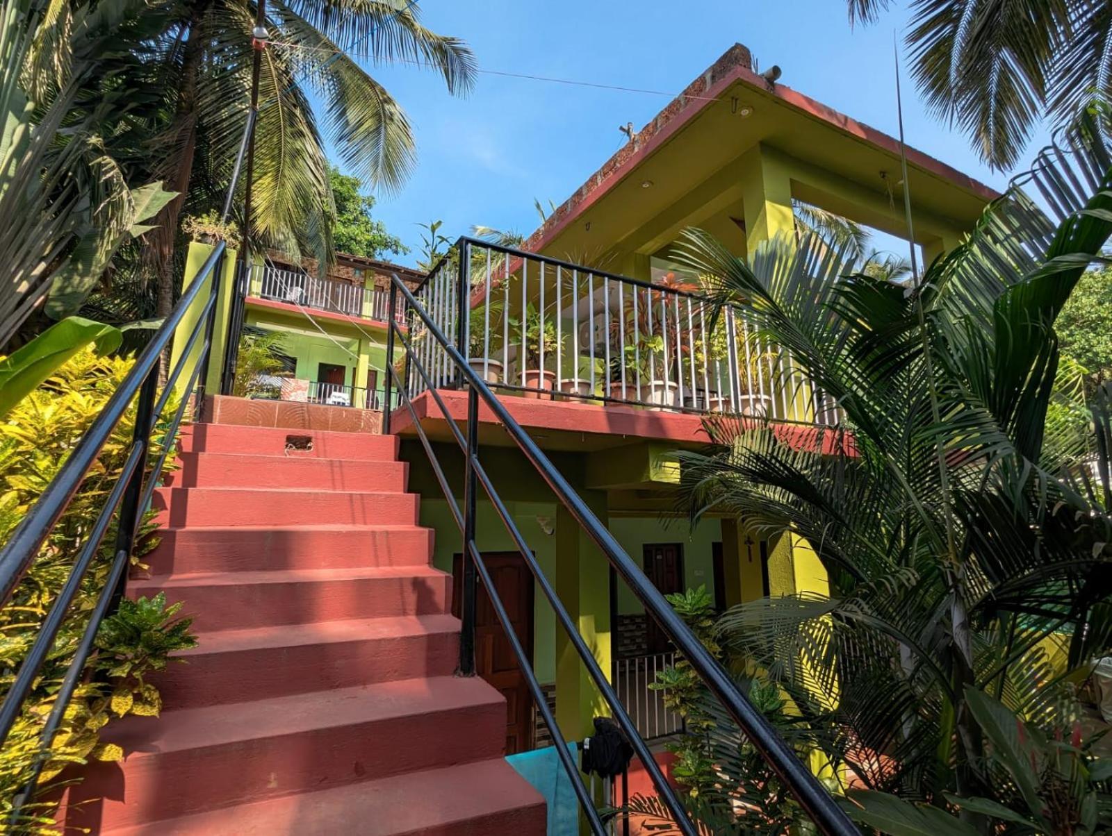 Luciano Guest House Арамболь Экстерьер фото